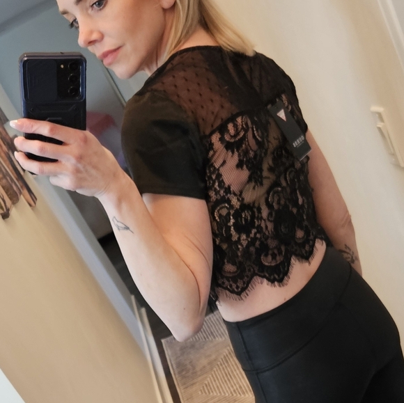 🔴 GUESS Kenzy Lace Crop Top - SIZE S - Picture 5 of 12